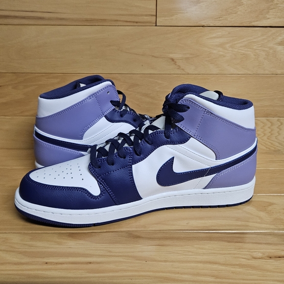 Air Jordan Retro 1 Mid Blueberry Sky Purple White Mens Shoe Sneaker DQ8426-515 - Picture 8 of 11